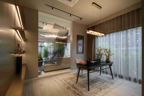 Casa de 5 dormitorios en Bangkok, Tailandia № 183943 - foto 15