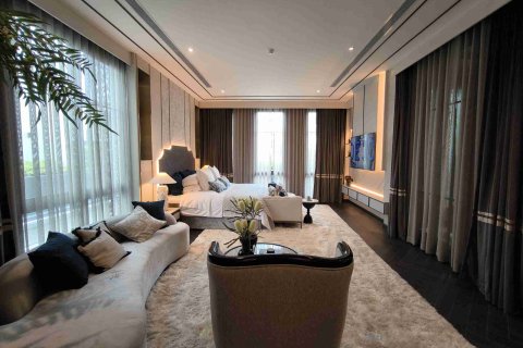 Casa de 5 dormitorios en Bangkok, Tailandia № 183945 - foto 12
