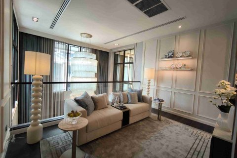 Casa de 5 dormitorios en Bangkok, Tailandia № 183945 - foto 11