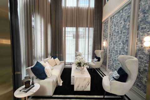 Casa de 5 dormitorios en Bangkok, Tailandia № 183945 - foto 9