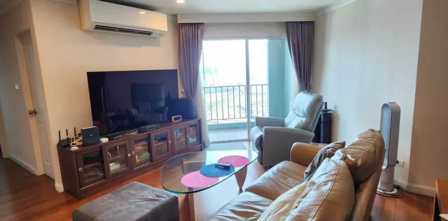 Condo in Huai Khwang, Bangkok, Thailand, 2 bedrooms № 148893