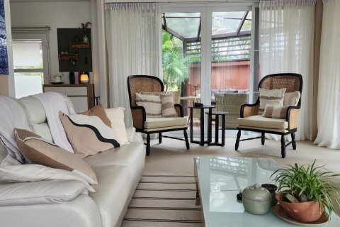 Villa in Pattaya, Thailand 3 Schlafzimmer № 162705 - Foto 6
