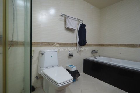 Condominio de 2 dormitorios en Pattaya, Tailandia № 162700 - foto 15