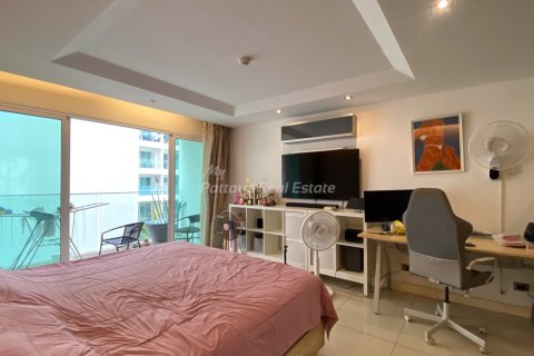 Studio in the Condo in Bang Lamung, Thailand  № 214125 - photo 4
