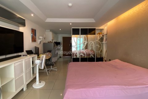 Studio in the Condo in Bang Lamung, Thailand  № 214125