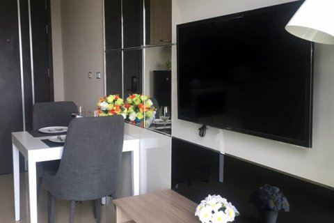 Condominio de 1 dormitorio en Jomtien Beach, Pattaya, Tailandia № 204134 - foto 4