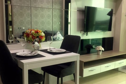 Condo sur Jomtien Beach, Pattaya, Thaïlande, 1 chambre  № 204134
