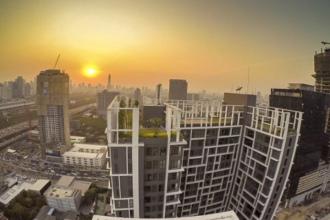 Estudio en el condominio en Huai Khwang, Bangkok, Tailandia № 154175 - foto 10