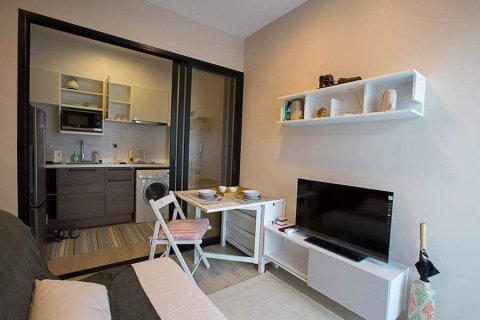 Estudio en el condominio en Huai Khwang, Bangkok, Tailandia № 154175 - foto 4
