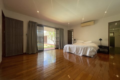Chalet de 3 dormitorios en Phuket, Tailandia № 164613 - foto 10