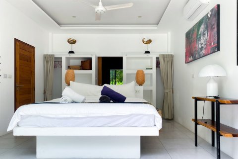 Villa in Ko Samui, Thailand 4 bedrooms № 138517 - photo 25