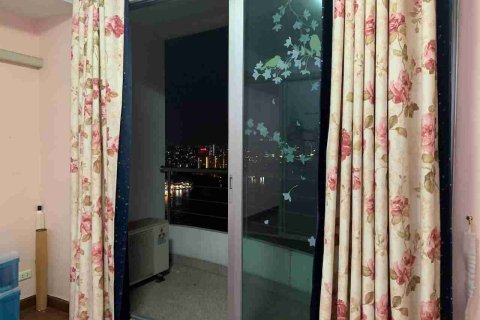 Condominio de 1 dormitorio en Thonburi, Bangkok, Tailandia № 208758 - foto 5