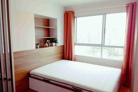 Condominio de 1 dormitorio en Bangkok, Tailandia № 208759 - foto 7
