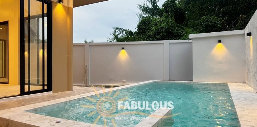 Villa in Chalong, Thailand 3 bedrooms № 179310