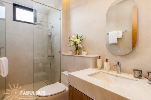 Chalet de 3 dormitorios en Bang Tao, Tailandia № 179312 - foto 25