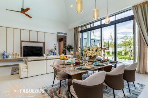 Chalet de 3 dormitorios en Bang Tao, Tailandia № 179312 - foto 4