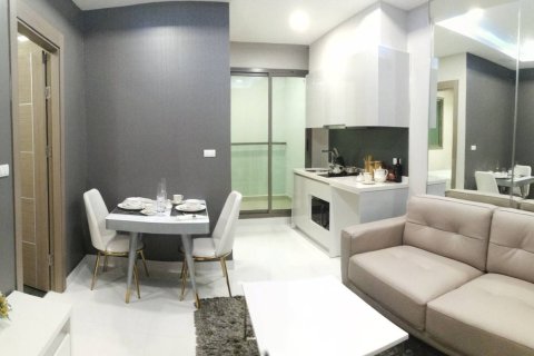 Condominio de 1 dormitorio en Pattaya, Tailandia № 204308 - foto 2