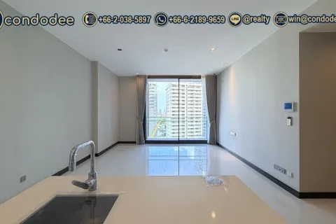 Condo in Khlong Toei, Bangkok, Thailand, 2 bedrooms  № 201406