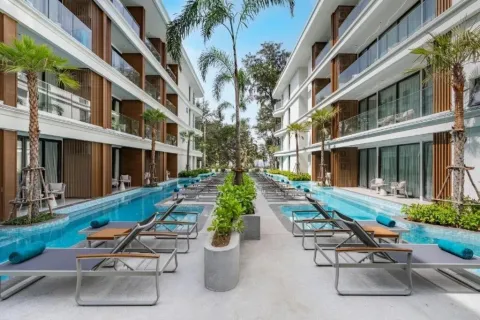 Studio in the Condo in Bang Tao, Thailand  № 153824