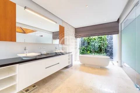 Chalet de 4 dormitorios en Phuket, Tailandia № 190713 - foto 9