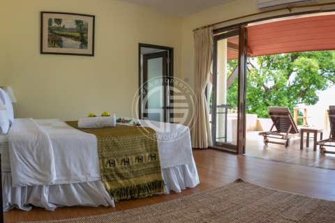 Chalet de 4 dormitorios en Patong, Tailandia № 190714 - foto 16