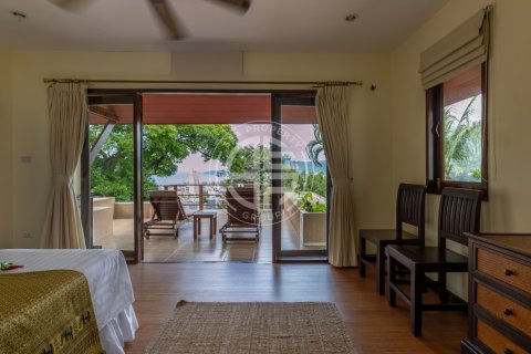 Chalet de 4 dormitorios en Patong, Tailandia № 190714 - foto 9