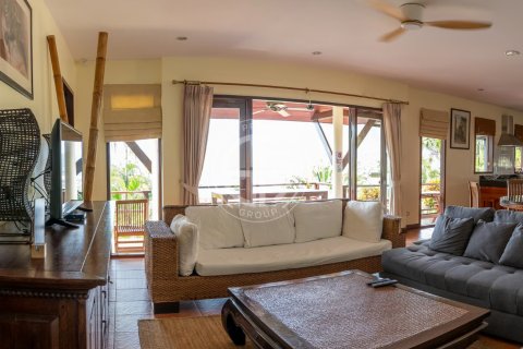 Chalet de 4 dormitorios en Patong, Tailandia № 190714 - foto 3