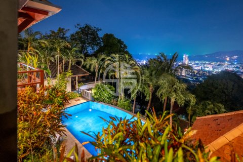 Chalet de 4 dormitorios en Patong, Tailandia № 190714 - foto 24
