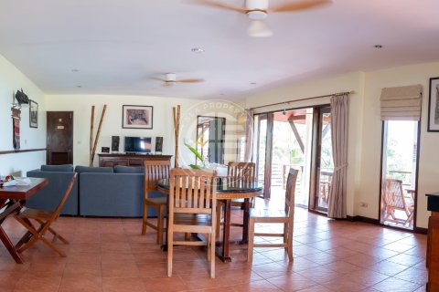 Chalet de 4 dormitorios en Patong, Tailandia № 190714 - foto 5