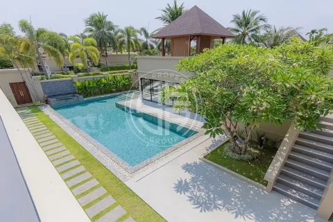 Chalet de 3 dormitorios en Bang Tao, Tailandia № 190715 - foto 16