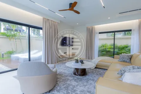 Chalet de 3 dormitorios en Bang Tao, Tailandia № 190715 - foto 10