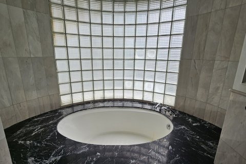 Eigentumswohnung in Watthana, Bangkok, Thailand, 3 Schlafzimmer № 201164 - Foto 19