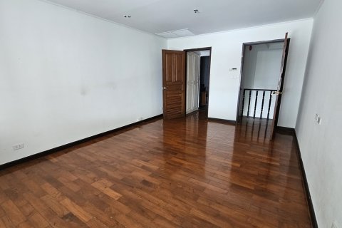 Eigentumswohnung in Watthana, Bangkok, Thailand, 3 Schlafzimmer № 201164 - Foto 14