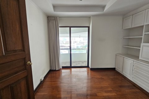 Eigentumswohnung in Watthana, Bangkok, Thailand, 3 Schlafzimmer № 201164 - Foto 15