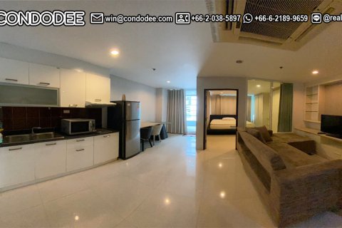 Condo in Watthana, Bangkok, Thailand, 2 bedrooms  № 201166 - photo 6