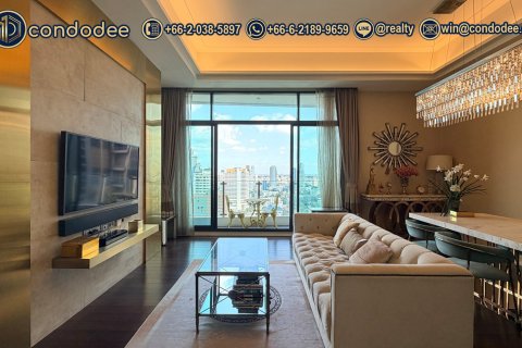 Condo in Watthana, Bangkok, Thailand, 3 bedrooms № 201165