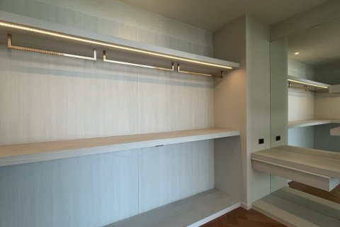 Condo in Sathon, Bangkok, Thailand, 4 bedrooms № 201162 - photo 12