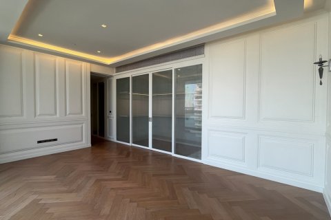 Condo in Sathon, Bangkok, Thailand, 4 bedrooms № 201162 - photo 7