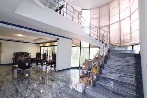 Casa de 4 dormitorios en Thawi Watthana, Bangkok, Tailandia № 54621 - foto 3