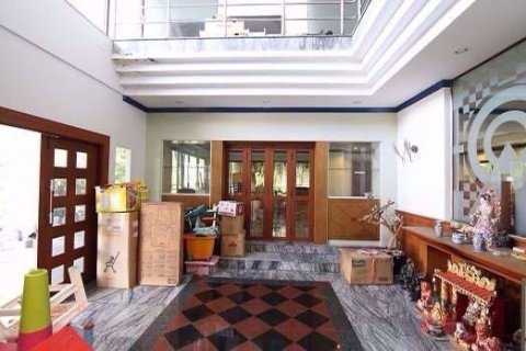 Casa de 4 dormitorios en Thawi Watthana, Bangkok, Tailandia № 54621 - foto 4