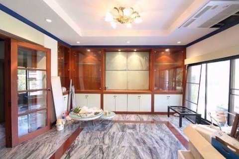 Casa de 4 dormitorios en Thawi Watthana, Bangkok, Tailandia № 54621 - foto 5