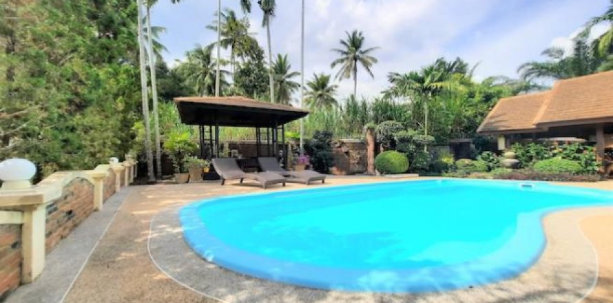 Casa de 3 dormitorios en Ao Nang, Tailandia № 194031