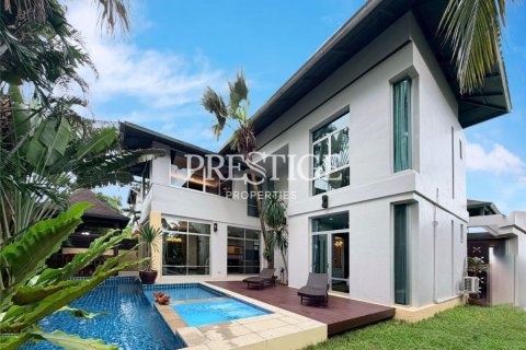 Haus in Pattaya, Thailand 4 Schlafzimmer № 197902