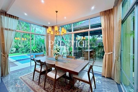 Maison à Pattaya, Thaïlande 4 chambres № 197902 - photo 8