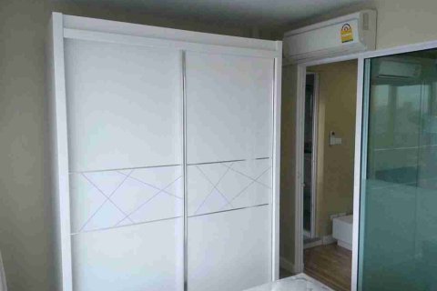 Condominio de 1 dormitorio en Bangkok, Tailandia № 208722 - foto 5