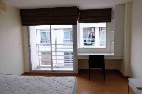Condominio de 1 dormitorio en Bangkok, Tailandia № 208723 - foto 8