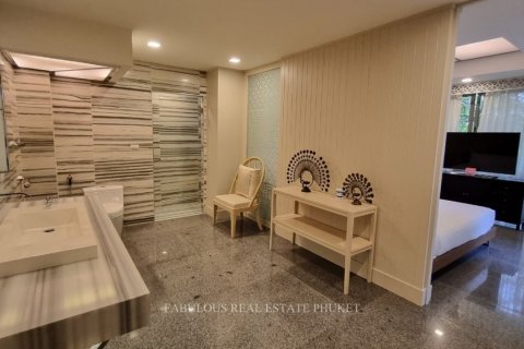 Chalet de 5 dormitorios en Phuket, Tailandia № 179711 - foto 10