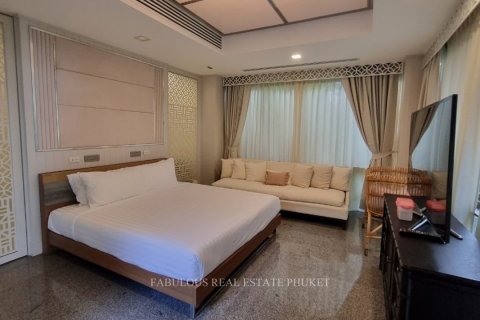Chalet de 5 dormitorios en Phuket, Tailandia № 179711 - foto 24