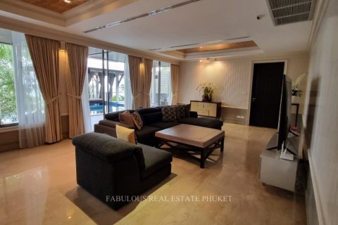 Chalet de 5 dormitorios en Phuket, Tailandia № 179711 - foto 23