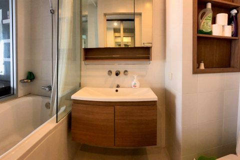 Condominio de 2 dormitorios en Bangkok, Tailandia № 67092 - foto 14